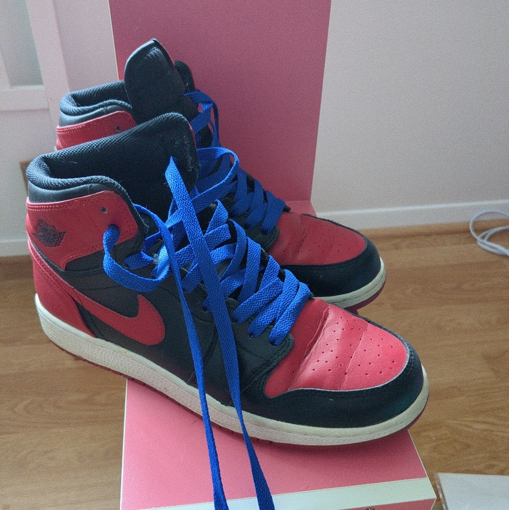 2013 Nike Air Jordan 1 Retro High OG Bred youth size 7Y